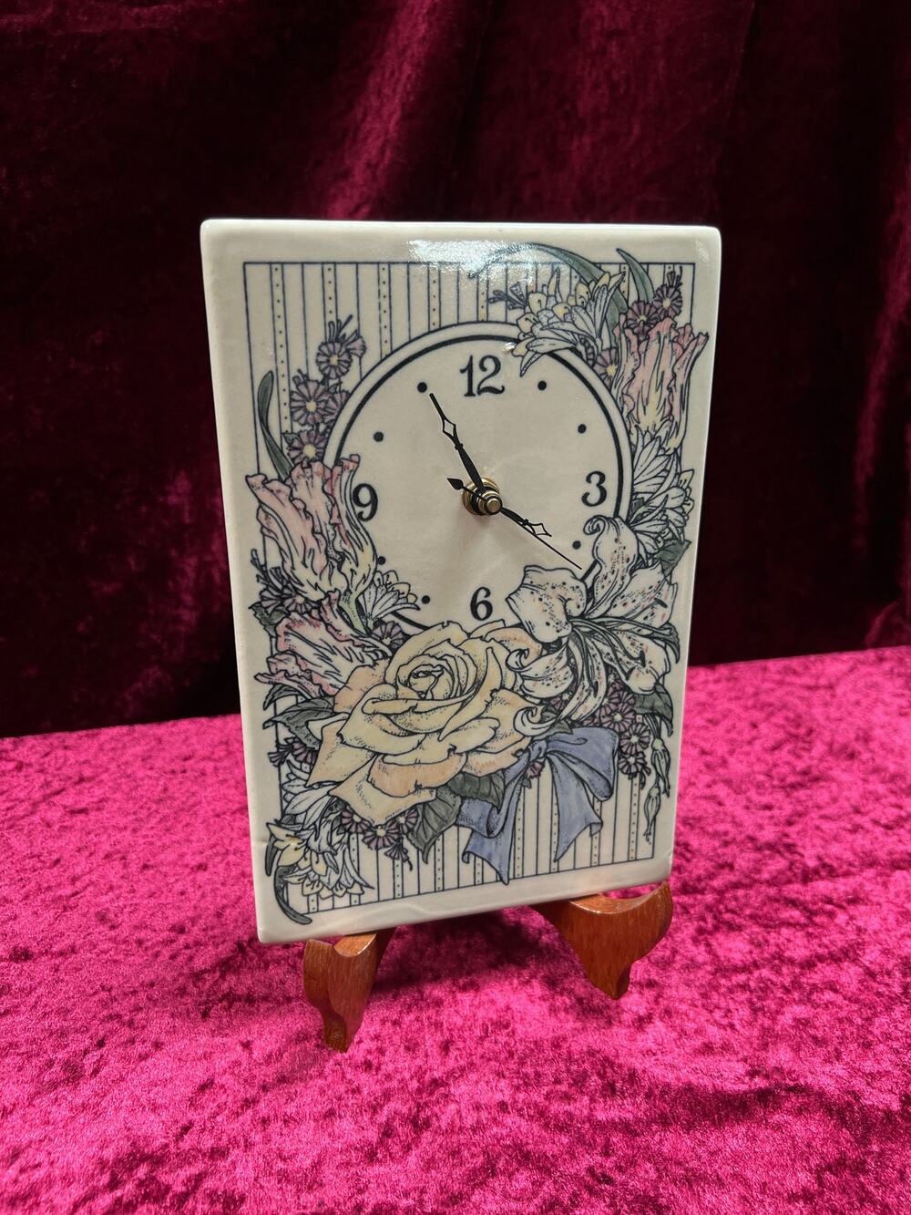 Vintage Ceramic Wall Clock - Cottagecore Pastel Floral Botanical Quartz Design